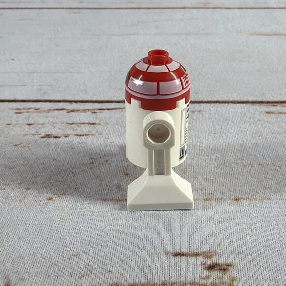 LEGO Star Wars R3-T2 Minifigure – sw0895 – Astromech Droid – Set 75198 - Picture 4 of 4